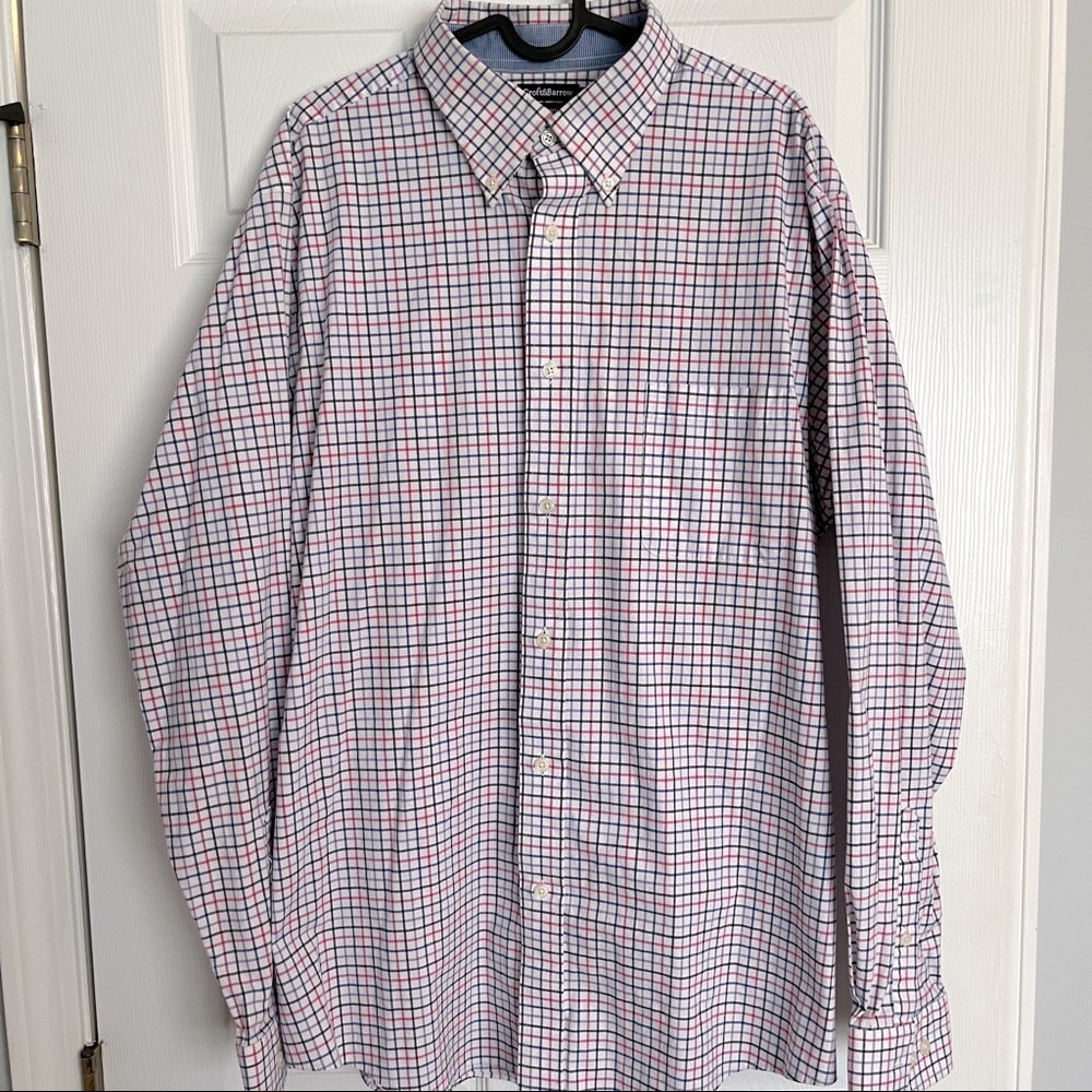 Croft & Barrow dress shirt. 17.5 36/37. Classic fit. White w/ pink, purple blue.